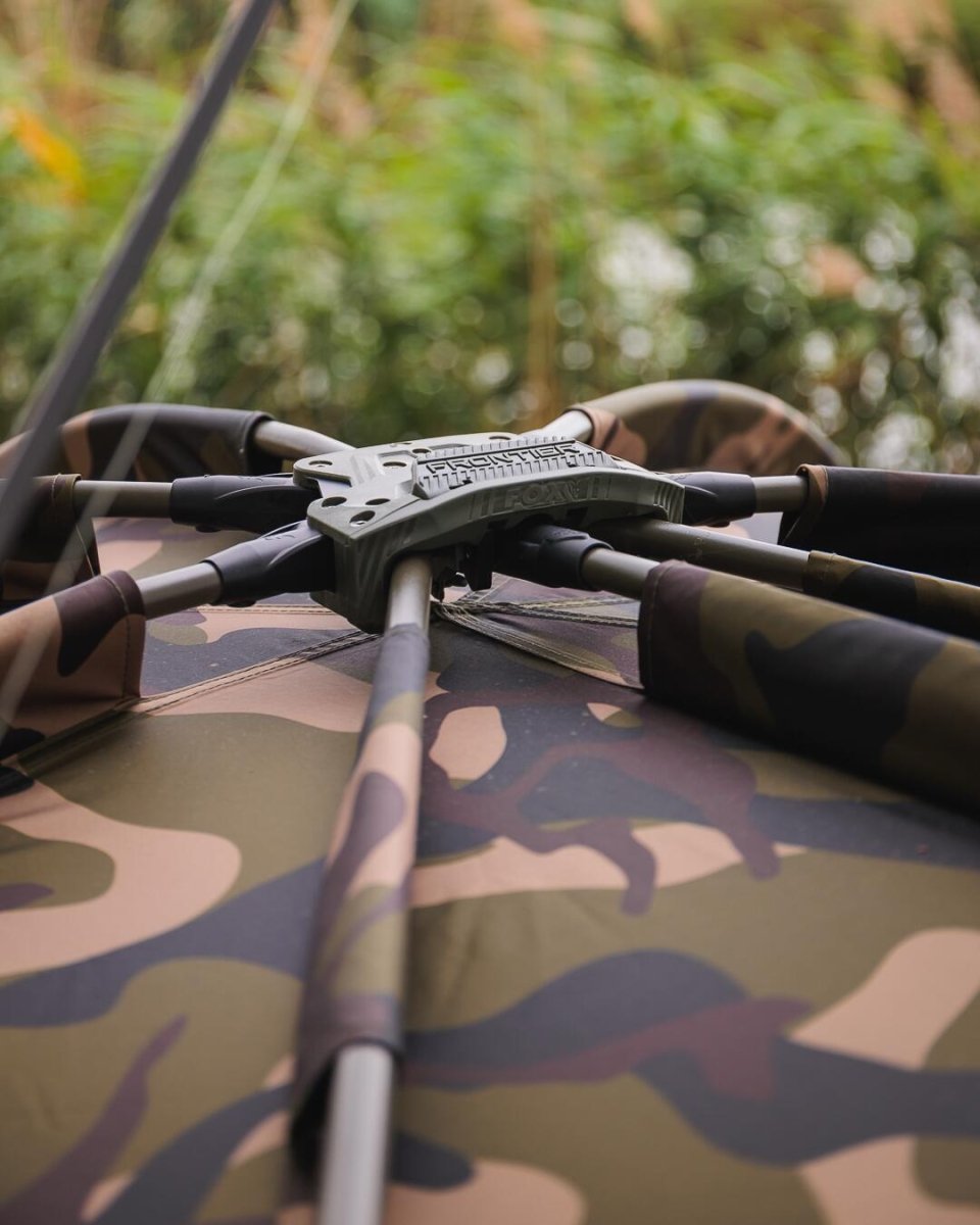 Fox Frontier 2 XL - Camo - Bivvy - dé KarperCentrale Fox Frontier 2 XL - Camo - Bivvy - dé KarperCentrale