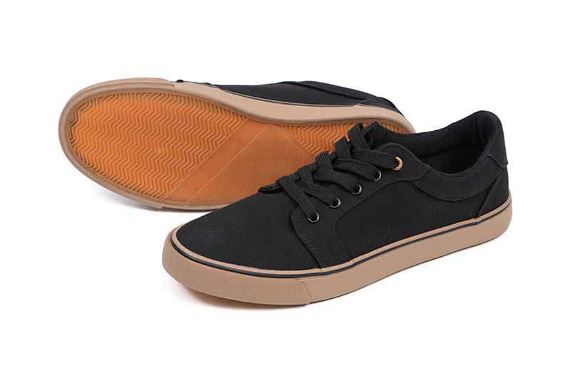 Schwarze Canvas Schuhe