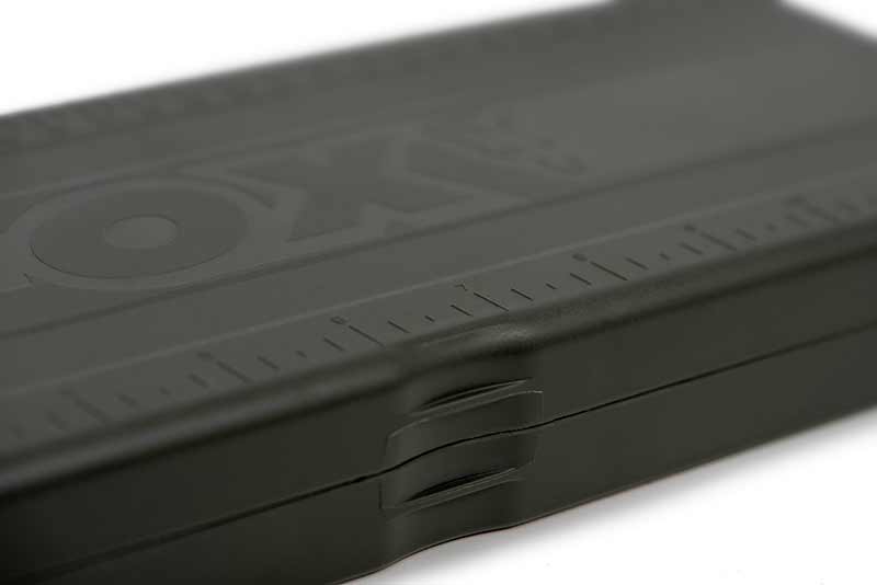 Fox Edges Large Rig Box incl. 50 Pins - dé KarperCentrale